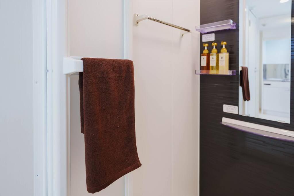 Apartment E Newly Renovated Hotel, Direct Access To Ueno, Asakusa, Disneyland, Airport