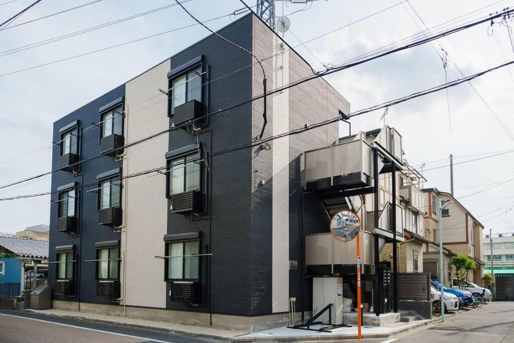 E Newly Renovated Hotel, Direct Access To Ueno, Asakusa, Disneyland, Airport Apartment *
